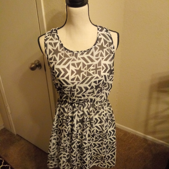 Dress lot all size medium - Picture 8 of 8
